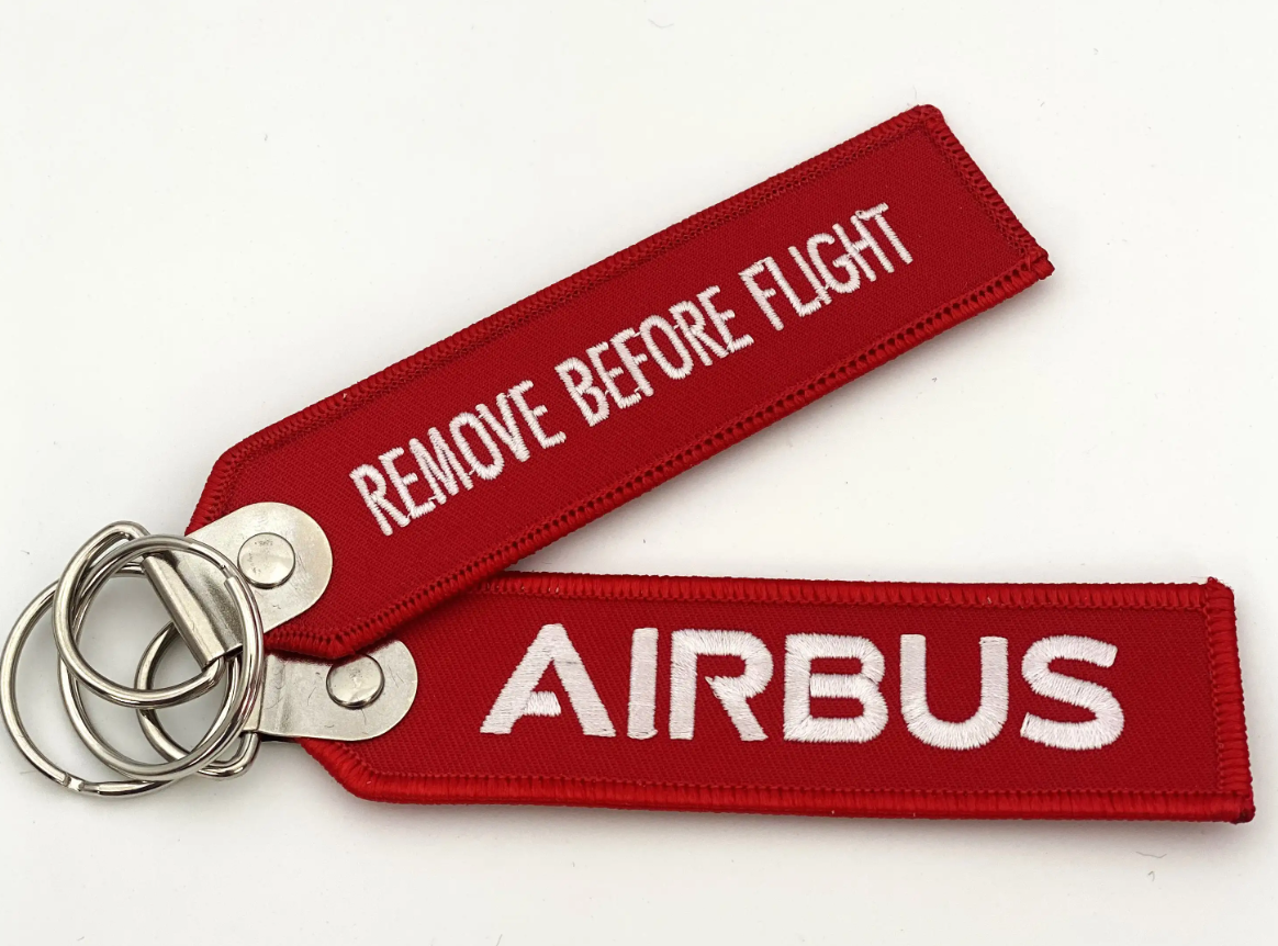 "Remove before flight" Airbus Keyring rot